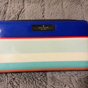 Accordion wallet- Kate Spade